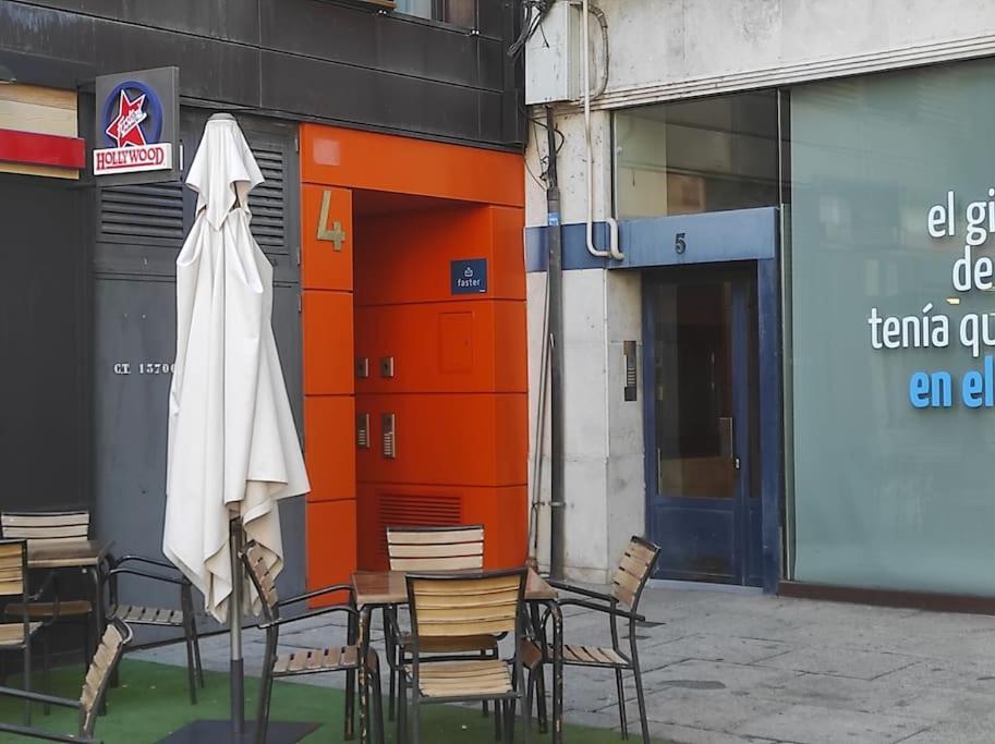 Cordon 4 Vut 09-402 Apartman Burgo Kültér fotó